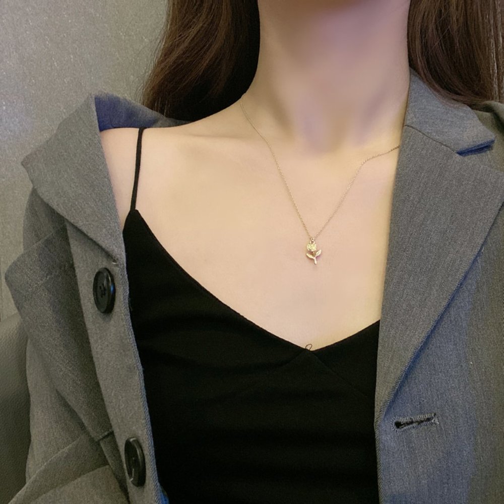 Golden Rosebud Rose Necklace Collar Choker - Picture 3 of 12